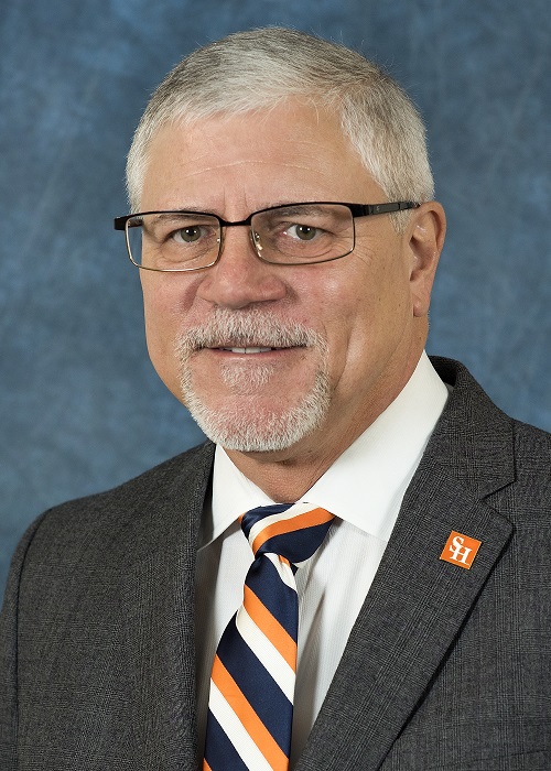 Philip Lyons headshot.jpg